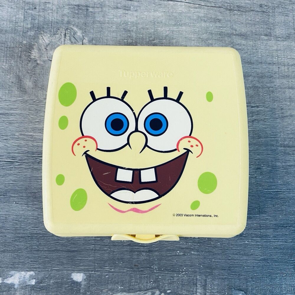 Vintage 2003 Viacom SpongeBob SquarePants Yellow Tupperware Sandwich Keeper